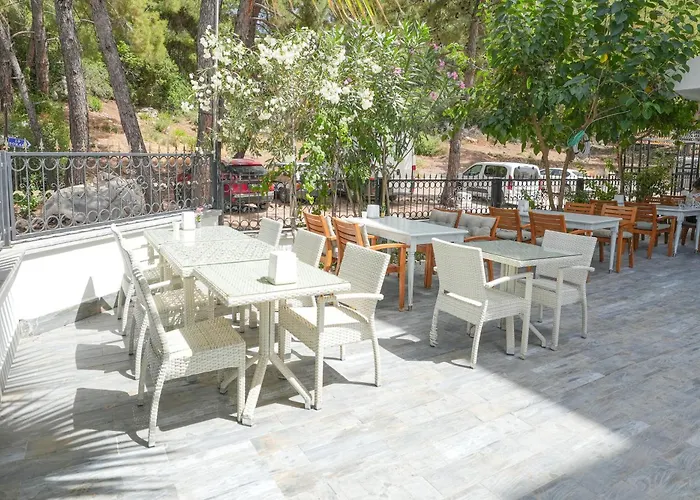 Ada Boutique فندق