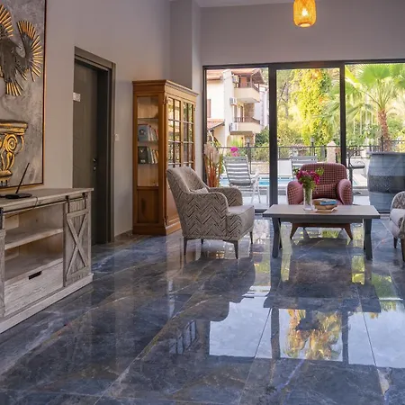 Ada Boutıque Hotel *